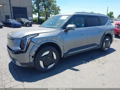 Kia EV9 Wind | Auto.bg — изображение 1 Kia EV9 Wind | Auto.bg — изображение 1