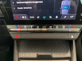 Renault Megane EQUILIBRE/EV40/131HP/LED/CAM/NAVI/ACC/240z - 22398 € / 43806.68 лв. - 25005606 16 | Car24.bg Renault Megane EQUILIBRE/EV40/131HP/LED/CAM/NAVI/ACC/240z - 22398 € / 43806.68 лв. - 25005606 16