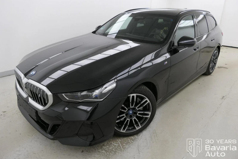 BMW i5 40 eDrive Touring M Sport Paket - 121600 лв. / 62173.09 € - 81782474 1 | Car24.bg BMW i5 40 eDrive Touring M Sport Paket - 121600 лв. / 62173.09 € - 81782474 1