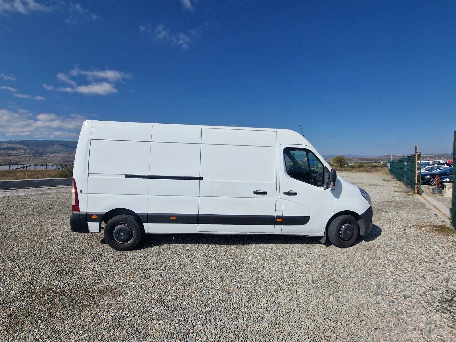 Renault Master 2.3 145k Хладилен ход Холандия 2бр ключове  - изображение 3 | Auto.bg Renault Master 2.3 145k Хладилен ход Холандия 2бр ключове  - изображение 3