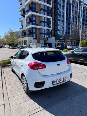 Kia Ceed 1.6 CRDI - 7000 € - 43198297 3 | Car24.bg Kia Ceed 1.6 CRDI - 7000 € - 43198297 3