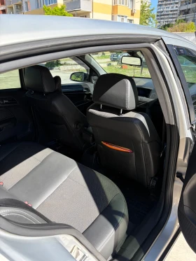 Opel Astra undefined | Auto.bg — изображение 14 Opel Astra undefined | Auto.bg — изображение 14
