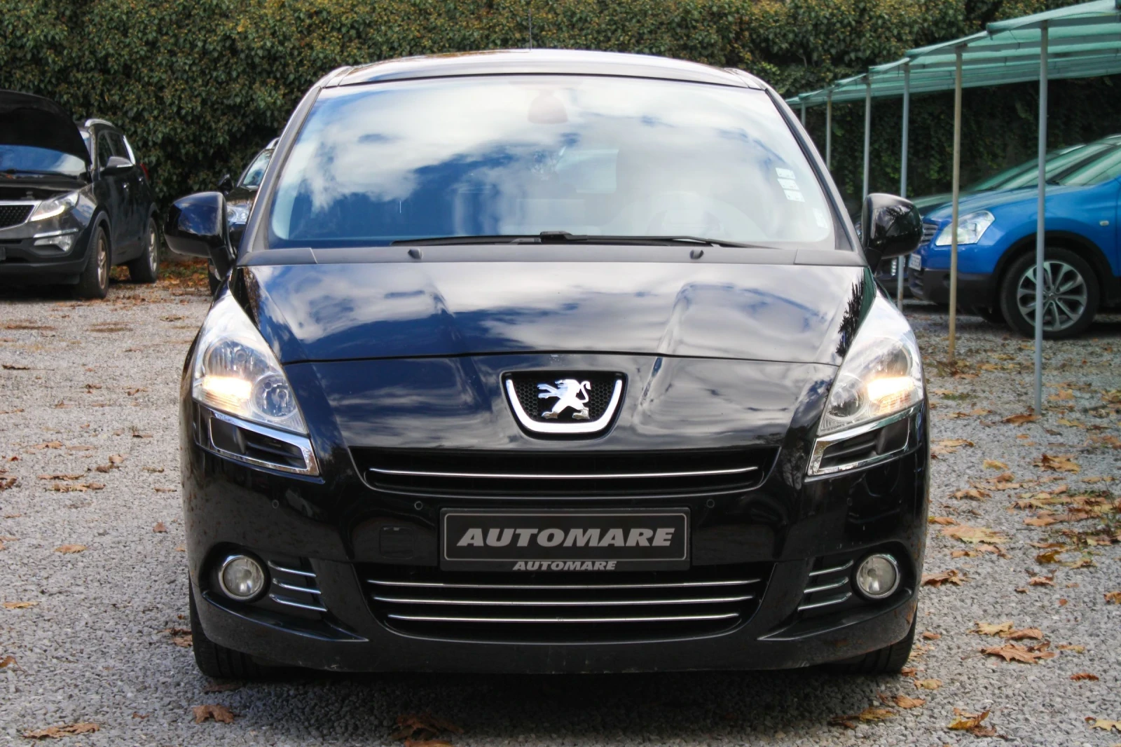 Peugeot 5008 1.6HDI / DISTRONIC / NAVI / HEAD UP - изображение 8 | Auto.bg Peugeot 5008 1.6HDI / DISTRONIC / NAVI / HEAD UP - изображение 8