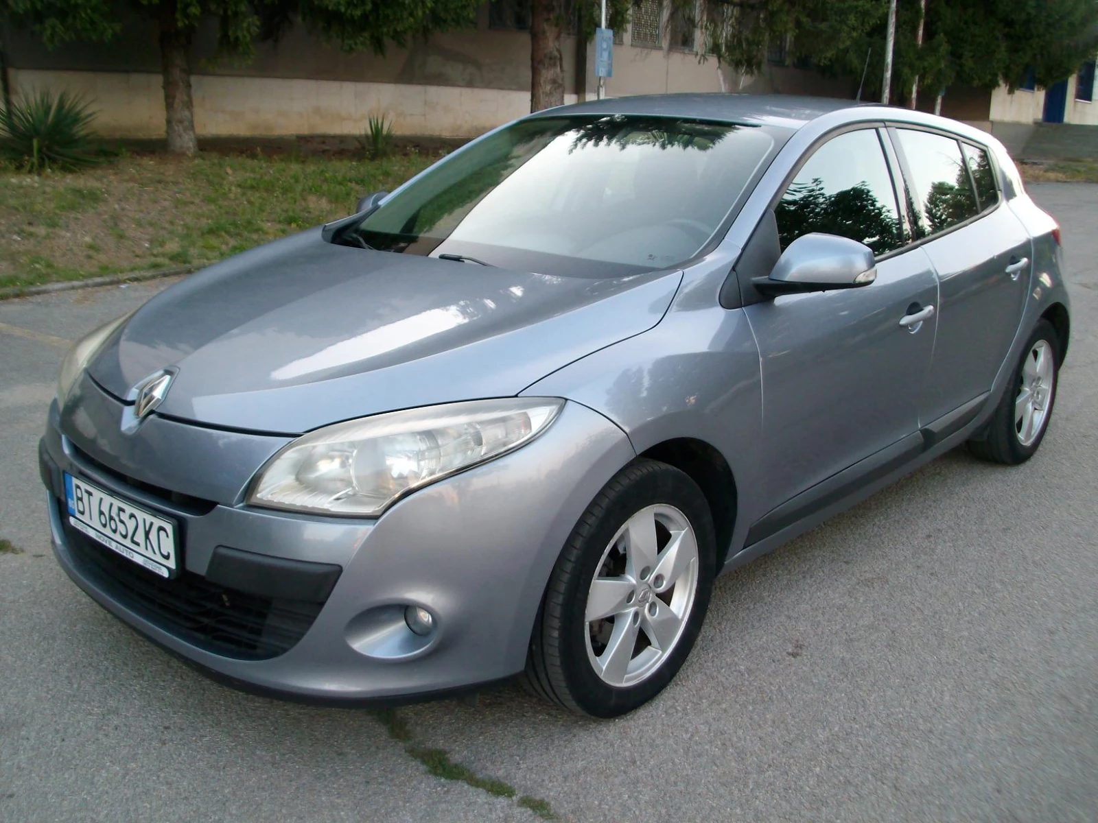 Renault Megane 1.6i | Auto.bg — изображение 1 Renault Megane 1.6i | Auto.bg — изображение 1