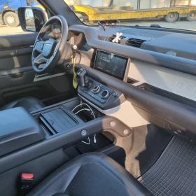 Land Rover Defender D300 HSE - 58500 € - 21442327 14 | Car24.bg Land Rover Defender D300 HSE - 58500 € - 21442327 14