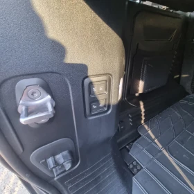 Land Rover Defender D300 HSE - 58500 € - 21442327 6 | Car24.bg Land Rover Defender D300 HSE - 58500 € - 21442327 6