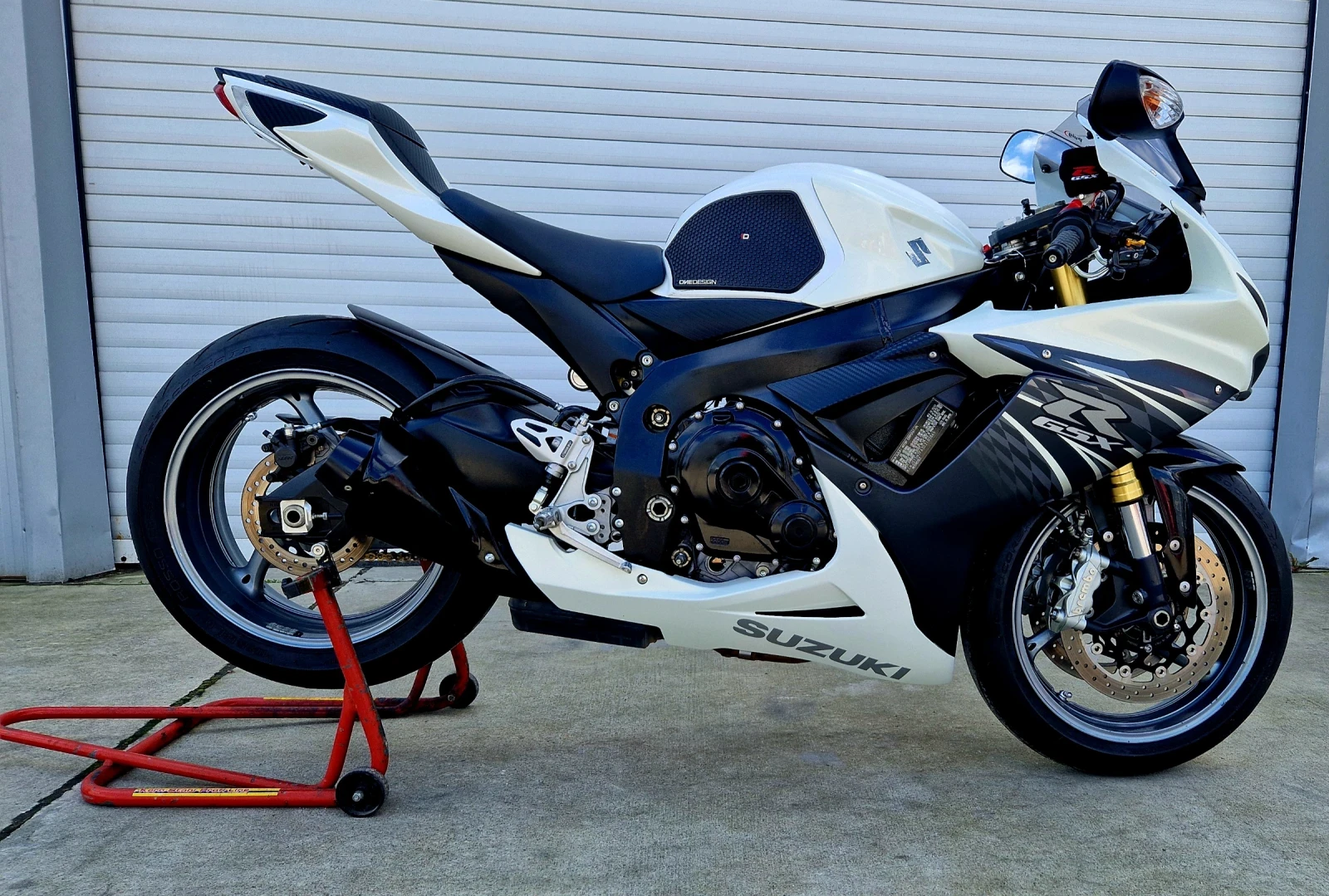 Suzuki Gsxr Suzuki gsxr 600 L8 | Auto.bg — изображение 1 Suzuki Gsxr Suzuki gsxr 600 L8 | Auto.bg — изображение 1