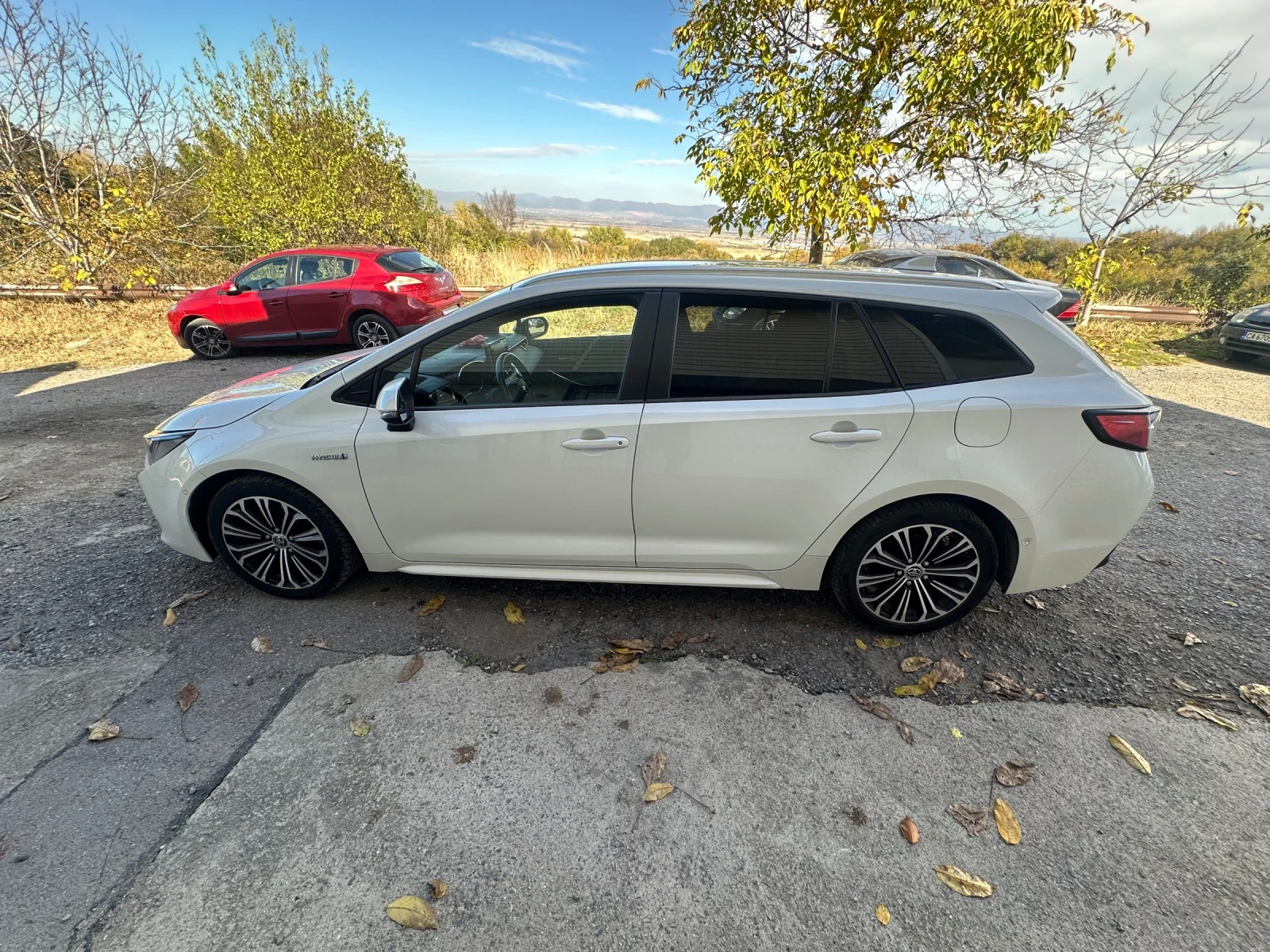 Toyota Corolla 2.0 Hybrid e-CVT - изображение 5 | Auto.bg Toyota Corolla 2.0 Hybrid e-CVT - изображение 5