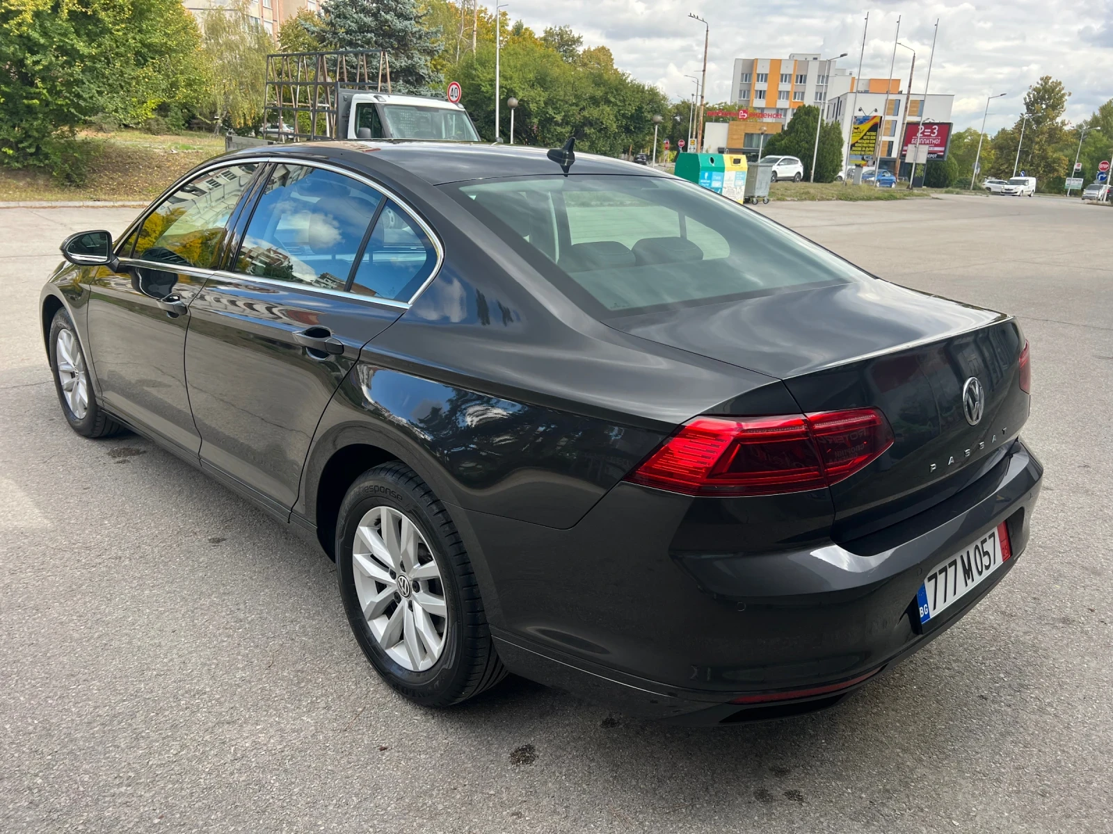 VW Passat SCR /АВТОМАТ DSG / Matrix LED / ACC / Lane Ass - изображение 5 | Auto.bg VW Passat SCR /АВТОМАТ DSG / Matrix LED / ACC / Lane Ass - изображение 5