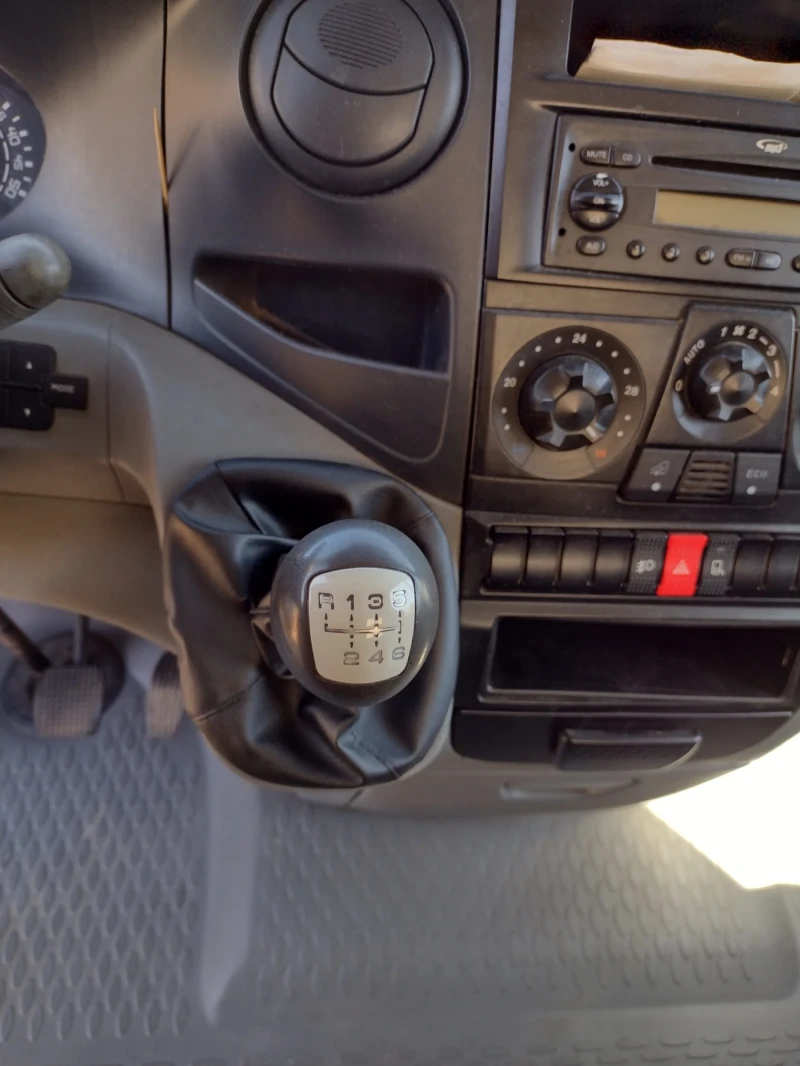 Iveco Massive - 14800 € / 28946.28 лв. - 66106708 1 | Car24.bg Iveco Massive - 14800 € / 28946.28 лв. - 66106708 1