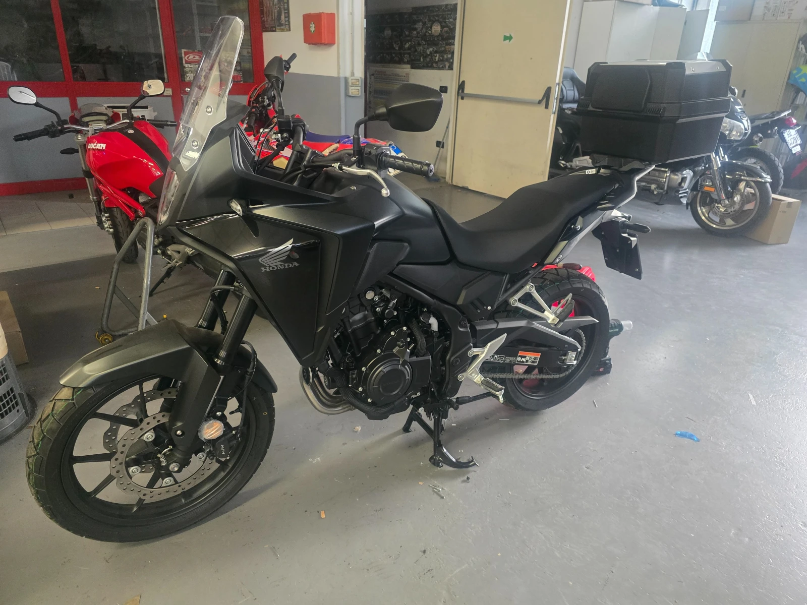 Honda Cb 500 NX500 2025!!km= 0!! Euro5+  - изображение 4 | Auto.bg Honda Cb 500 NX500 2025!!km= 0!! Euro5+  - изображение 4