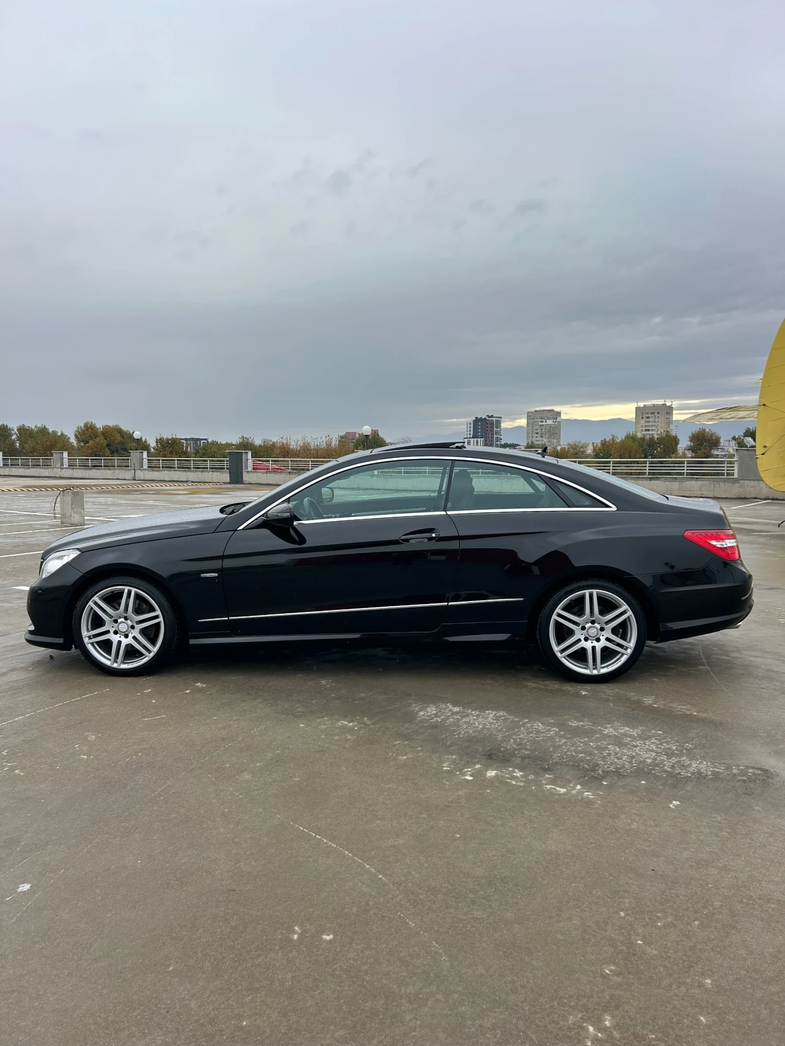 Mercedes-Benz E 350 CDI // AMG PACK // ОБДУХВАНЕ // ПАНОРАМА - изображение 6 | Auto.bg Mercedes-Benz E 350 CDI // AMG PACK // ОБДУХВАНЕ // ПАНОРАМА - изображение 6