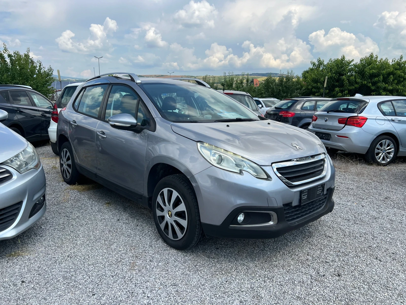 Peugeot 2008 1.2i 132km realni | Auto.bg — изображение 1 Peugeot 2008 1.2i 132km realni | Auto.bg — изображение 1