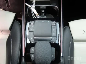 Mercedes-Benz GLA 45 AMG 4Matic+ * Люк* Камера* Памет* Подгрев | Auto.bg — изображение 13 Mercedes-Benz GLA 45 AMG 4Matic+ * Люк* Камера* Памет* Подгрев | Auto.bg — изображение 13