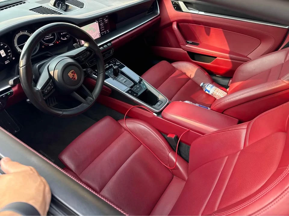 Porsche 911 * CARFAX * БЕЗ ПЪРВОНАЧАЛНА ВНОСКА - изображение 5 | Auto.bg Porsche 911 * CARFAX * БЕЗ ПЪРВОНАЧАЛНА ВНОСКА - изображение 5