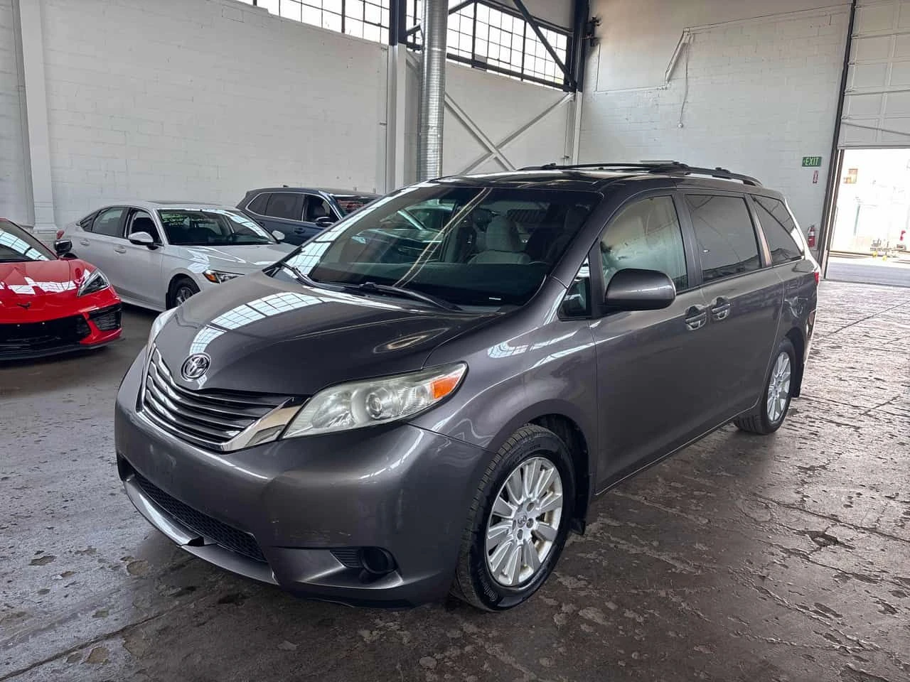 Toyota Sienna * LE * АВТОКРЕДИТ БЕЗ ПЪРВОНАЧАЛНА ВНОСКА* | Auto.bg — изображение 1 Toyota Sienna * LE * АВТОКРЕДИТ БЕЗ ПЪРВОНАЧАЛНА ВНОСКА* | Auto.bg — изображение 1