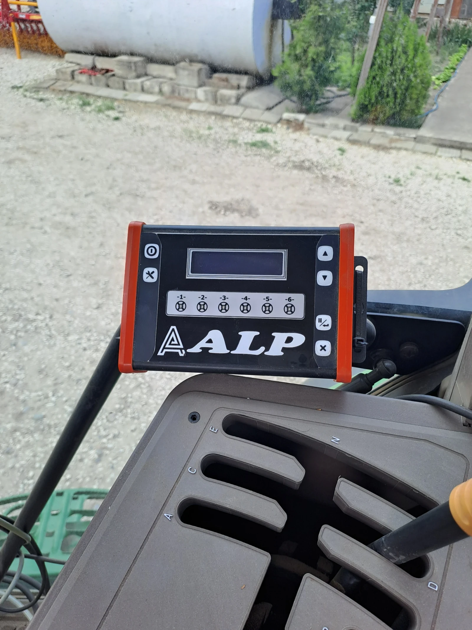 Сеялка ALP Дискова сеялка с компютър  - изображение 8 | Auto.bg Сеялка ALP Дискова сеялка с компютър  - изображение 8