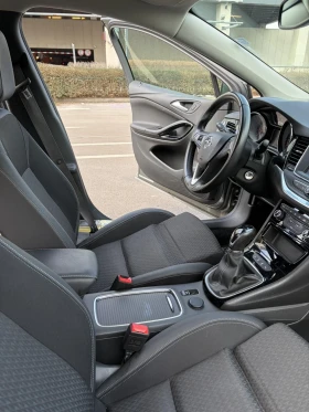 Opel Astra Фабрична Метанова Уредба! CarPlay и камера - 9500 € / 18580.38 лв. - 41593668 9 | Car24.bg Opel Astra Фабрична Метанова Уредба! CarPlay и камера - 9500 € / 18580.38 лв. - 41593668 9