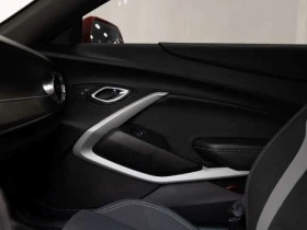 Chevrolet Camaro * 1LT | SUNROOF | ZL1 BUMPER | CARBON WING | AS IS | Auto.bg — изображение 17 Chevrolet Camaro * 1LT | SUNROOF | ZL1 BUMPER | CARBON WING | AS IS | Auto.bg — изображение 17