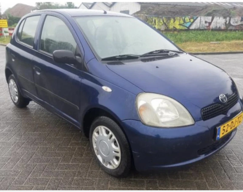 Toyota Yaris 1.0 i vvti - 11 лв. / 5.62 € - 41856403 1 | Car24.bg Toyota Yaris 1.0 i vvti - 11 лв. / 5.62 € - 41856403 1