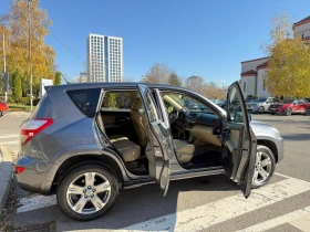 Toyota Rav4 EXECUTIVE* 4х4* 150кс* AВТОМАТИК* ДИЗЕЛ* В ГАРАЖ - 16990 лв. / 8686.85 € - 51798783 6 | Car24.bg Toyota Rav4 EXECUTIVE* 4х4* 150кс* AВТОМАТИК* ДИЗЕЛ* В ГАРАЖ - 16990 лв. / 8686.85 € - 51798783 6