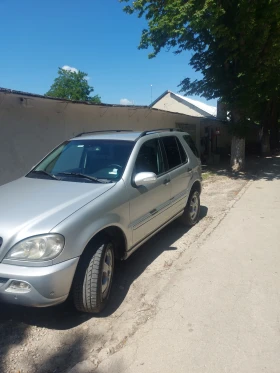 Mercedes-Benz ML 270 Фейслифт - 7300 € / 14277.56 лв. - 66881725 2 | Car24.bg Mercedes-Benz ML 270 Фейслифт - 7300 € / 14277.56 лв. - 66881725 2