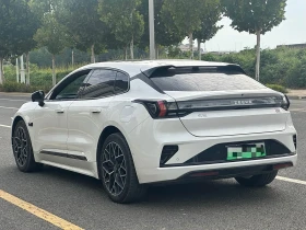 Zeekr 001 4WD MAX Edition autogeorge.com | Auto.bg — изображение 4 Zeekr 001 4WD MAX Edition autogeorge.com | Auto.bg — изображение 4