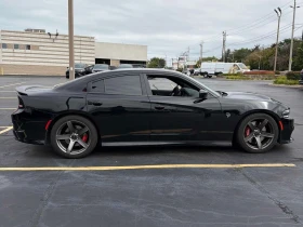 Dodge Charger * SRT Hellcat * АВТОКРЕДИТ БЕЗ ПЪРВОНАЧАЛНА ВНОСКА | Auto.bg — изображение 3 Dodge Charger * SRT Hellcat * АВТОКРЕДИТ БЕЗ ПЪРВОНАЧАЛНА ВНОСКА | Auto.bg — изображение 3