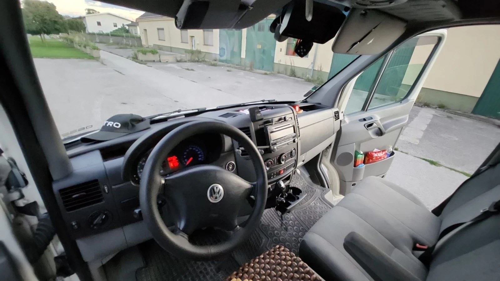 VW Crafter 2.5 tdi - изображение 7 | Auto.bg VW Crafter 2.5 tdi - изображение 7