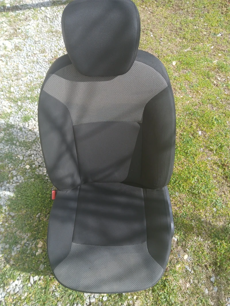 Dacia Dokker лява седалка - 250 € / 488.96 лв. - 81593999 1 | Car24.bg Dacia Dokker лява седалка - 250 € / 488.96 лв. - 81593999 1