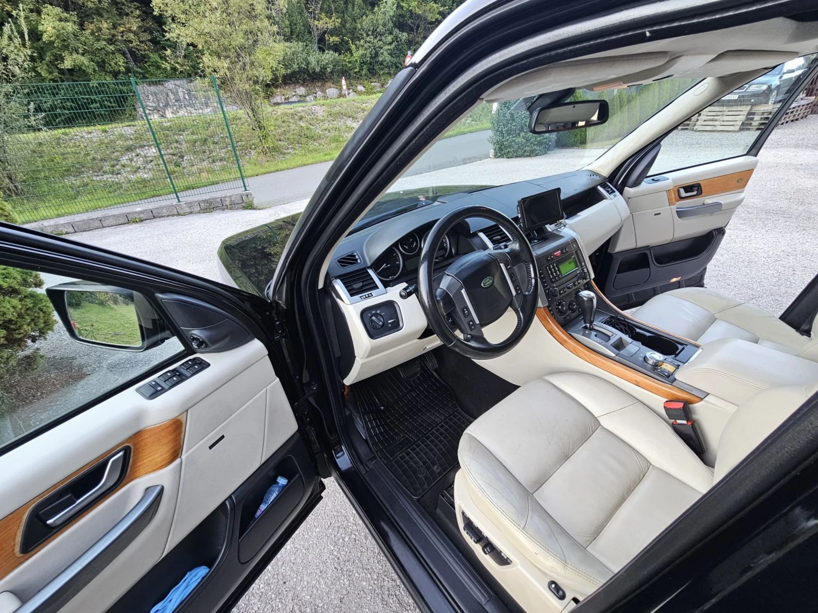 Land Rover Range Rover Sport 3.6 TDV8 AWD - изображение 10 | Auto.bg Land Rover Range Rover Sport 3.6 TDV8 AWD - изображение 10