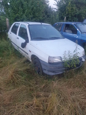 Снимка Renault Clio