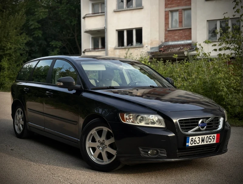 Volvo V50 * D2 * 115к.с * СЕРВИЗНА ИСТОРИЯ * МЪРТВА ТОЧКА * - 2500 € / 4889.57 лв. - 51736821 1 | Car24.bg Volvo V50 * D2 * 115к.с * СЕРВИЗНА ИСТОРИЯ * МЪРТВА ТОЧКА * - 2500 € / 4889.57 лв. - 51736821 1