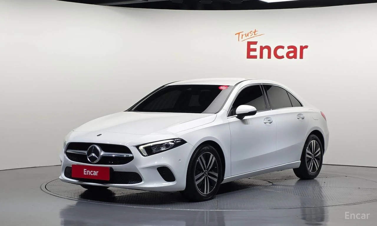 Mercedes-Benz A 200 A200d Sedan | Auto.bg — изображение 1 Mercedes-Benz A 200 A200d Sedan | Auto.bg — изображение 1