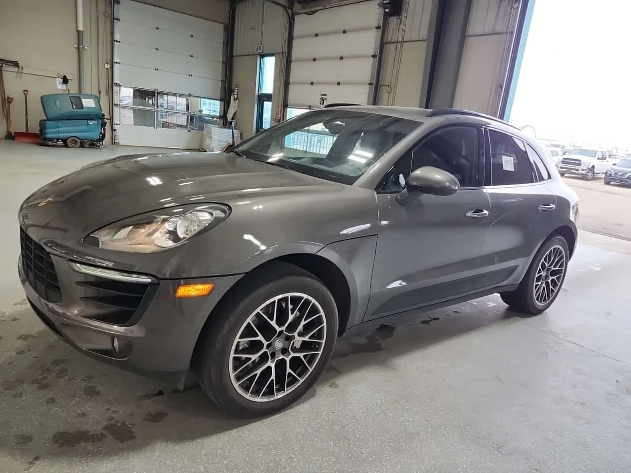 Porsche Macan S/CARFAX/КОЖА/ПОДГРЕВ/ПАНОРАМА/ | Auto.bg — изображение 1 Porsche Macan S/CARFAX/КОЖА/ПОДГРЕВ/ПАНОРАМА/ | Auto.bg — изображение 1