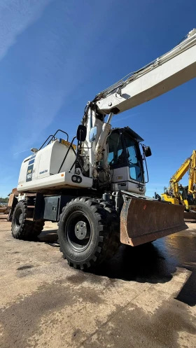 Багер Komatsu PW160-10 | Auto.bg — изображение 8 Багер Komatsu PW160-10 | Auto.bg — изображение 8