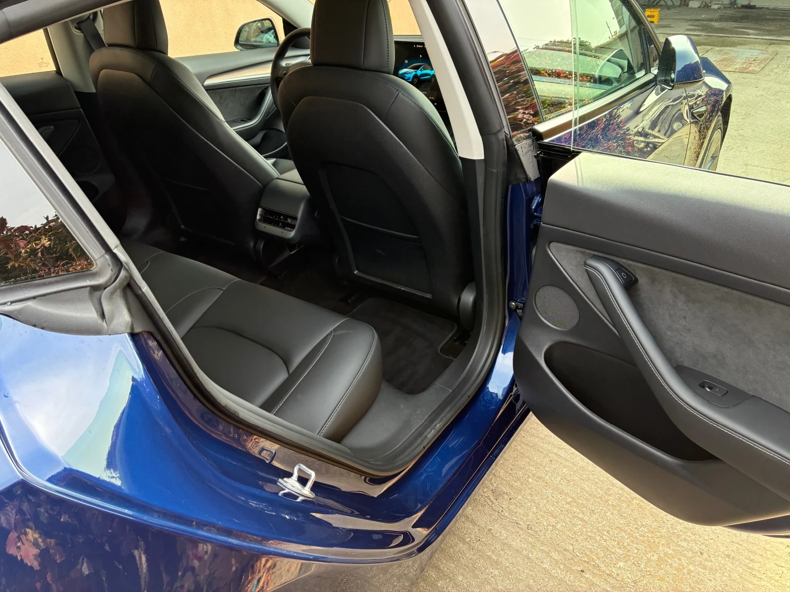 Tesla Model 3 LR FSD Гаранция AMD Ryzen - изображение 2 | Auto.bg Tesla Model 3 LR FSD Гаранция AMD Ryzen - изображение 2