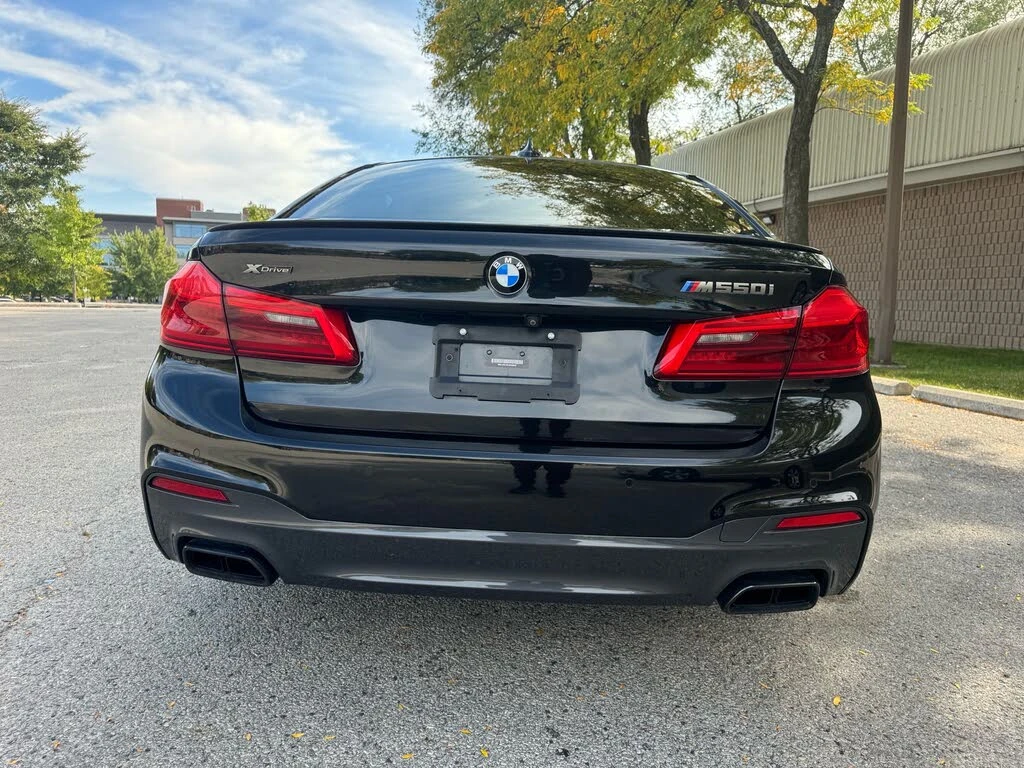 BMW 550 M550I HARMAN/KARDON* BLINDSPOT* HEAD-UP* CARPLAY*  - изображение 5 | Auto.bg BMW 550 M550I HARMAN/KARDON* BLINDSPOT* HEAD-UP* CARPLAY*  - изображение 5