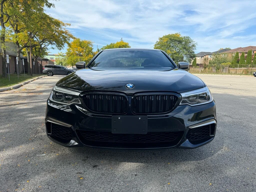 BMW 550 M550I HARMAN/KARDON* BLINDSPOT* HEAD-UP* CARPLAY*  - изображение 2 | Auto.bg BMW 550 M550I HARMAN/KARDON* BLINDSPOT* HEAD-UP* CARPLAY*  - изображение 2