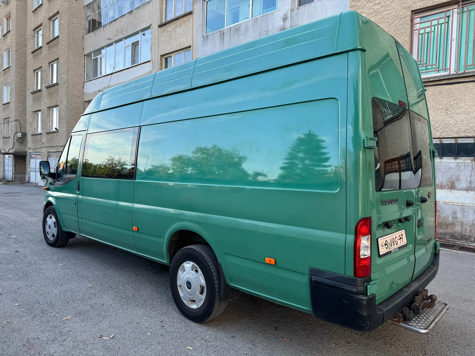 Ford Transit 2.4TDI 6м клима 140кс - изображение 5 | Auto.bg Ford Transit 2.4TDI 6м клима 140кс - изображение 5