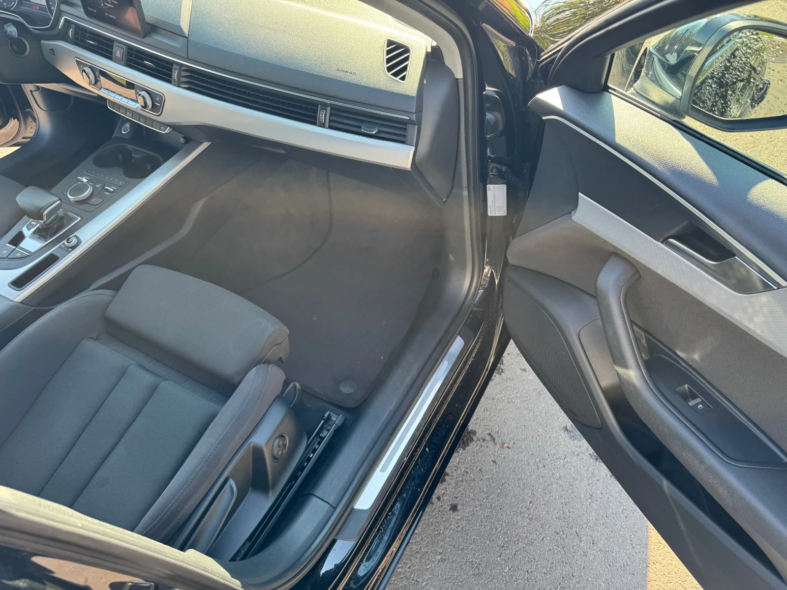 Audi A4 2.0d / 150ps / MATRIX / АВТОМАТИК / ТОП СЪСТОЯНИЕ - изображение 9 | Auto.bg Audi A4 2.0d / 150ps / MATRIX / АВТОМАТИК / ТОП СЪСТОЯНИЕ - изображение 9