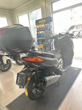 Yamaha X-max 300i ABS/TC/LED 08.2018г. | Auto.bg — изображение 11 Yamaha X-max 300i ABS/TC/LED 08.2018г. | Auto.bg — изображение 11
