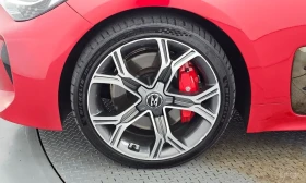 Kia Stinger 3.3* TURBO* GT* ОБДУХВАНЕ* ДИСТРОНИК* ХЕДЪП* 360КА | Auto.bg — изображение 5 Kia Stinger 3.3* TURBO* GT* ОБДУХВАНЕ* ДИСТРОНИК* ХЕДЪП* 360КА | Auto.bg — изображение 5