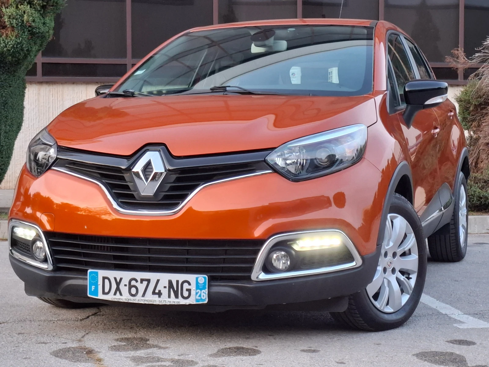 Renault Captur 1.5dCi 90hp * EURO 6 * АВТОМАТИК * КЛИМАТРОНИК *  - изображение 8 | Auto.bg Renault Captur 1.5dCi 90hp * EURO 6 * АВТОМАТИК * КЛИМАТРОНИК *  - изображение 8