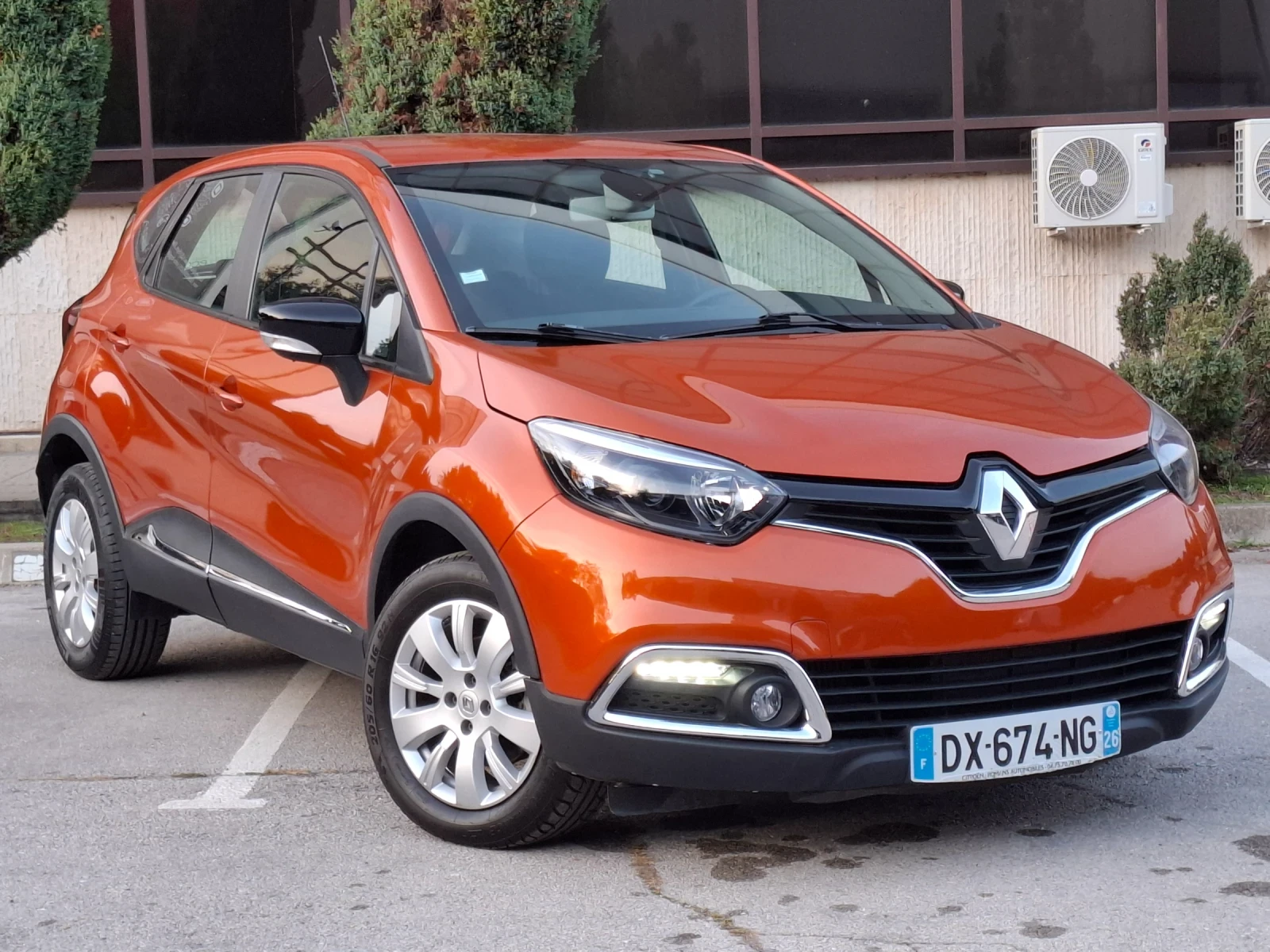 Renault Captur 1.5dCi 90hp * EURO 6 * АВТОМАТИК * КЛИМАТРОНИК *  - изображение 10 | Auto.bg Renault Captur 1.5dCi 90hp * EURO 6 * АВТОМАТИК * КЛИМАТРОНИК *  - изображение 10