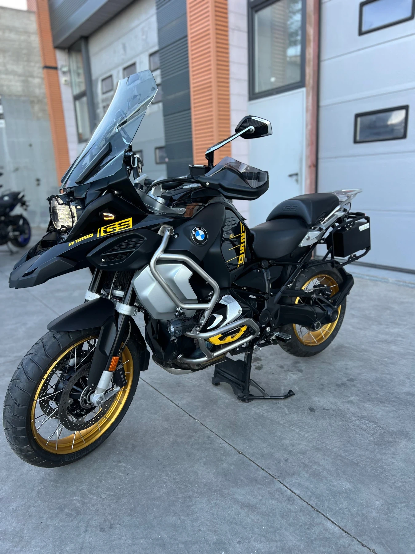 BMW R R1250GS 40 YEARS 719  - изображение 7 | Auto.bg BMW R R1250GS 40 YEARS 719  - изображение 7
