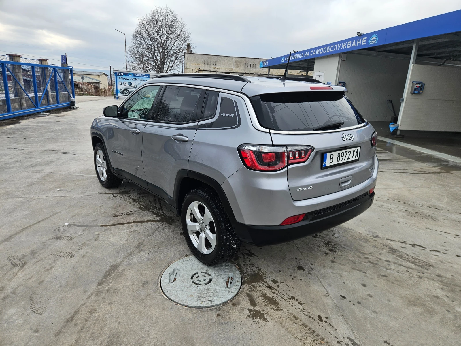 Jeep Compass 2.4L LATITUDE 4x4 - изображение 3 | Auto.bg Jeep Compass 2.4L LATITUDE 4x4 - изображение 3