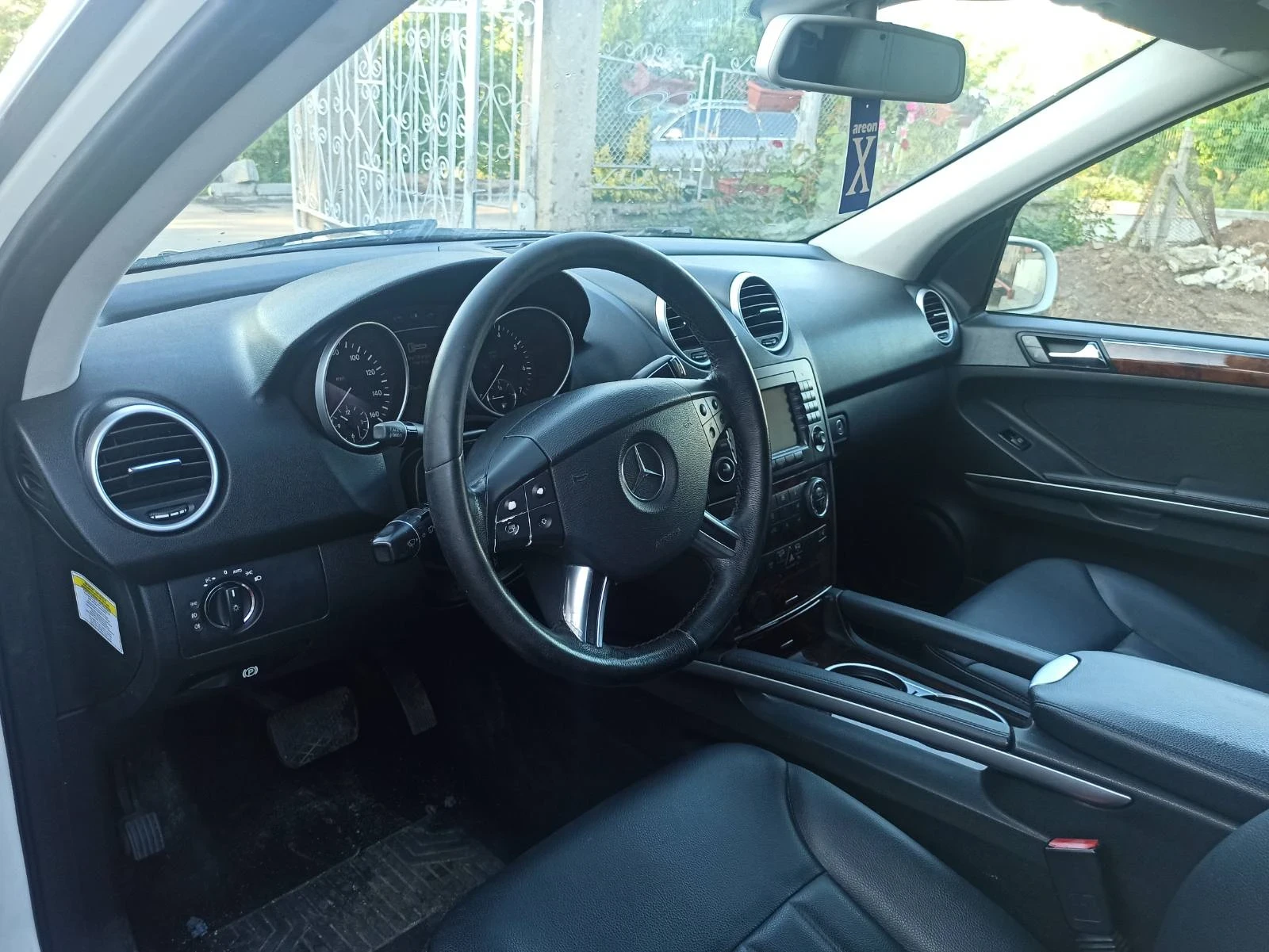 Mercedes-Benz ML 550  - изображение 4 | Auto.bg Mercedes-Benz ML 550  - изображение 4