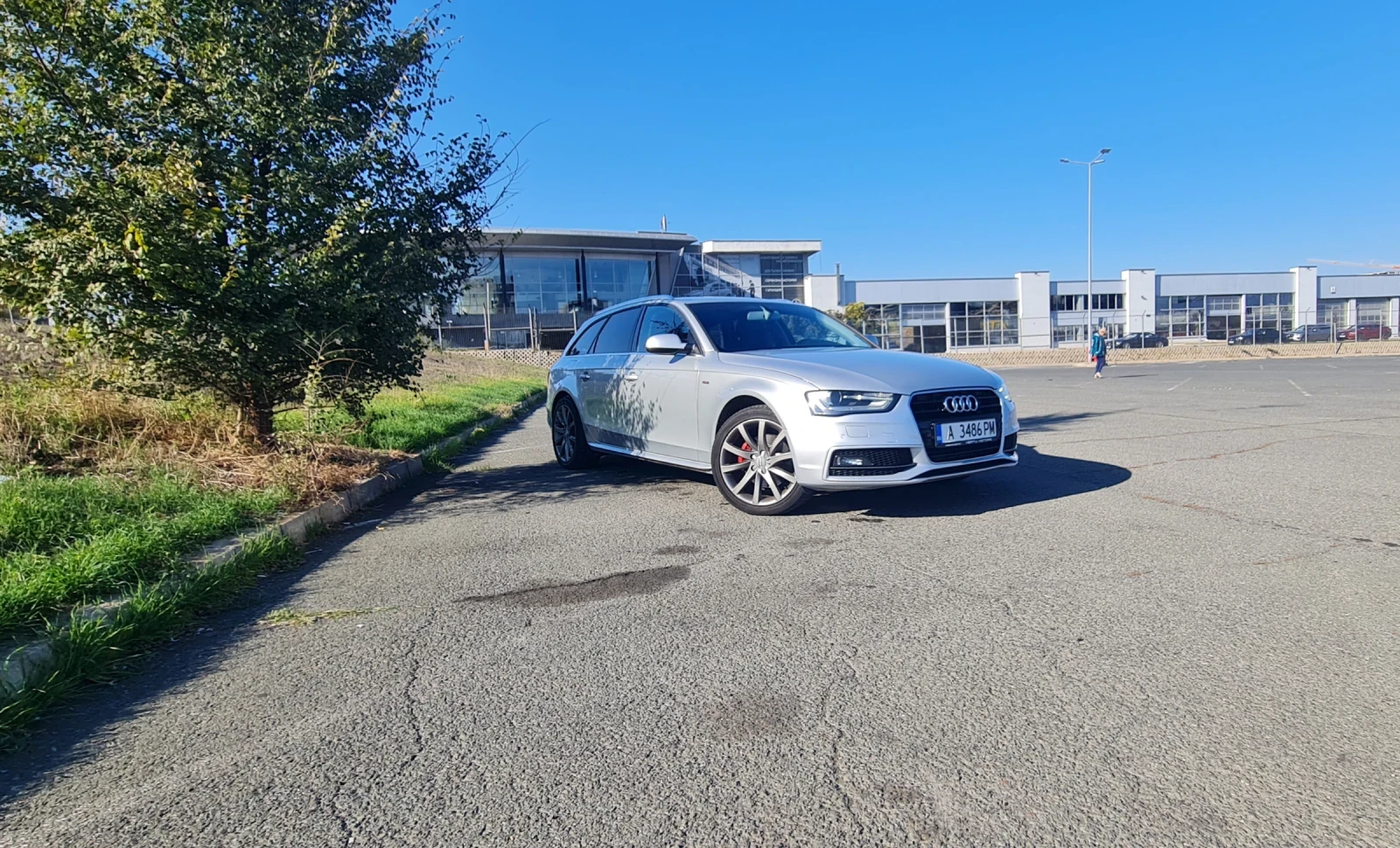 Audi A4 S Line* * * кожа, Navi 3G+ , Led, Перфектен! - изображение 2 | Auto.bg Audi A4 S Line* * * кожа, Navi 3G+ , Led, Перфектен! - изображение 2