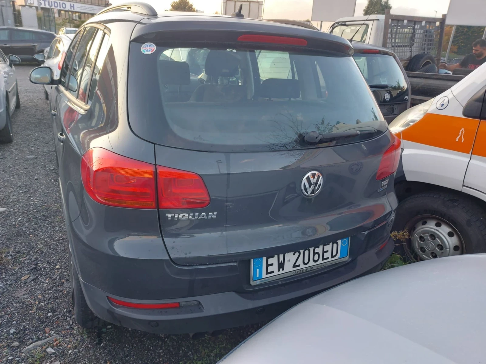 VW Tiguan ОЧАКВАН ВНОС ИТАЛИЯ/2.0TDI/БЕЗ ЗАБЕЛЕЖКИ/ - изображение 6 | Auto.bg VW Tiguan ОЧАКВАН ВНОС ИТАЛИЯ/2.0TDI/БЕЗ ЗАБЕЛЕЖКИ/ - изображение 6